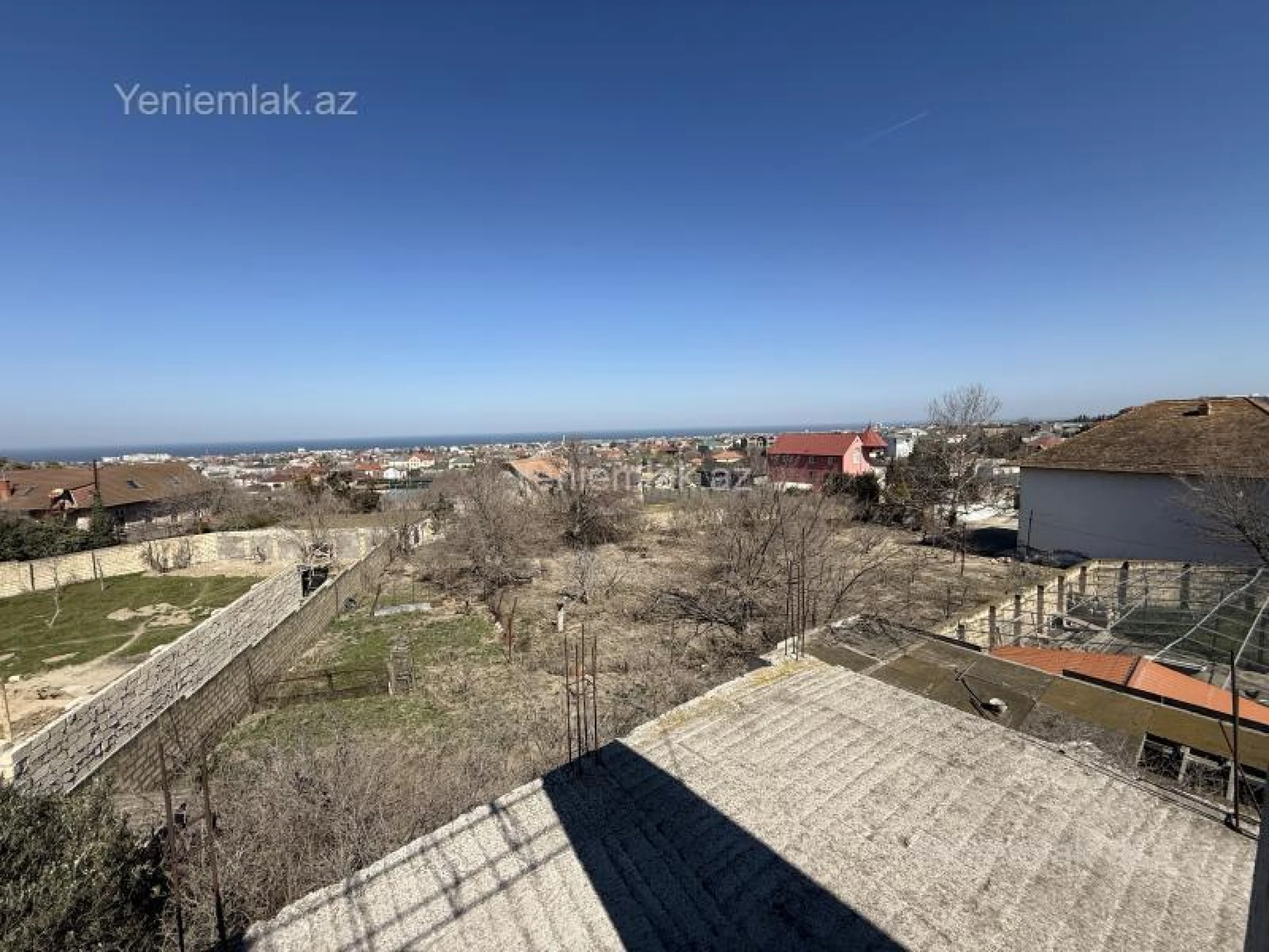 Satılır 4 otaqlı həyət evi 300 m²