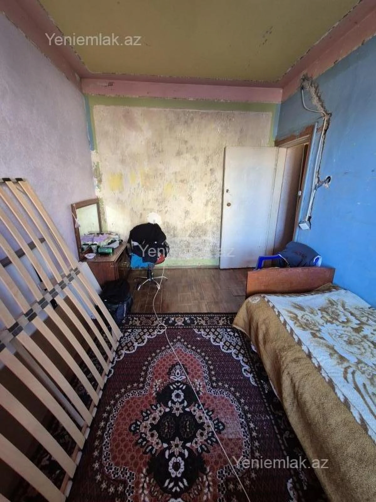 Satılır 4 otaqlı köhnə tikili 88 m²