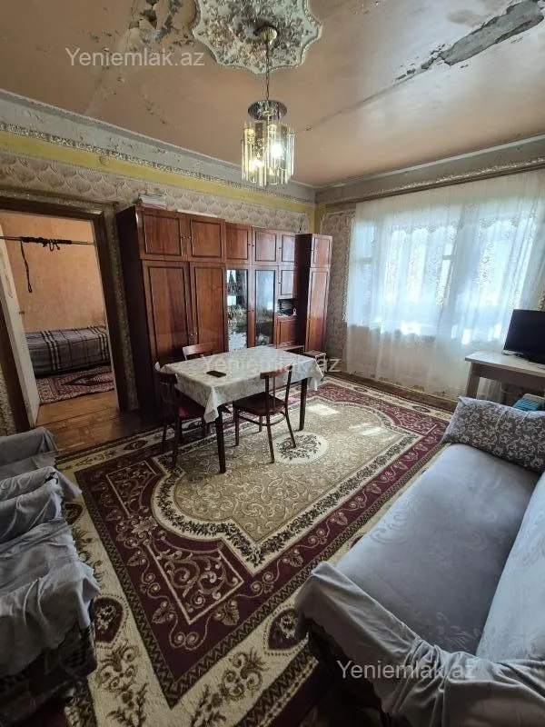 Satılır 4 otaqlı köhnə tikili 88 m²