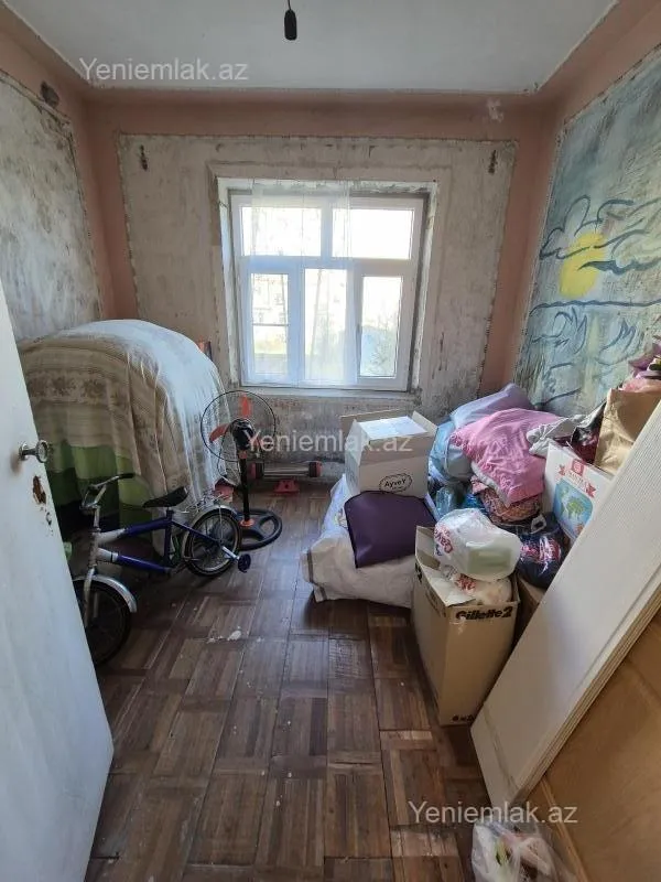 Satılır 4 otaqlı köhnə tikili 88 m²