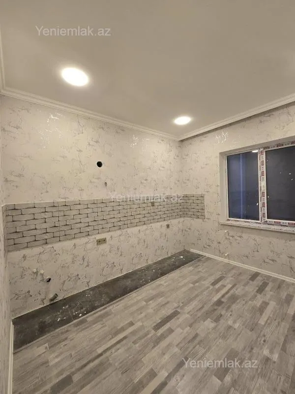 Satılır 4 otaqlı həyət evi 130 m²