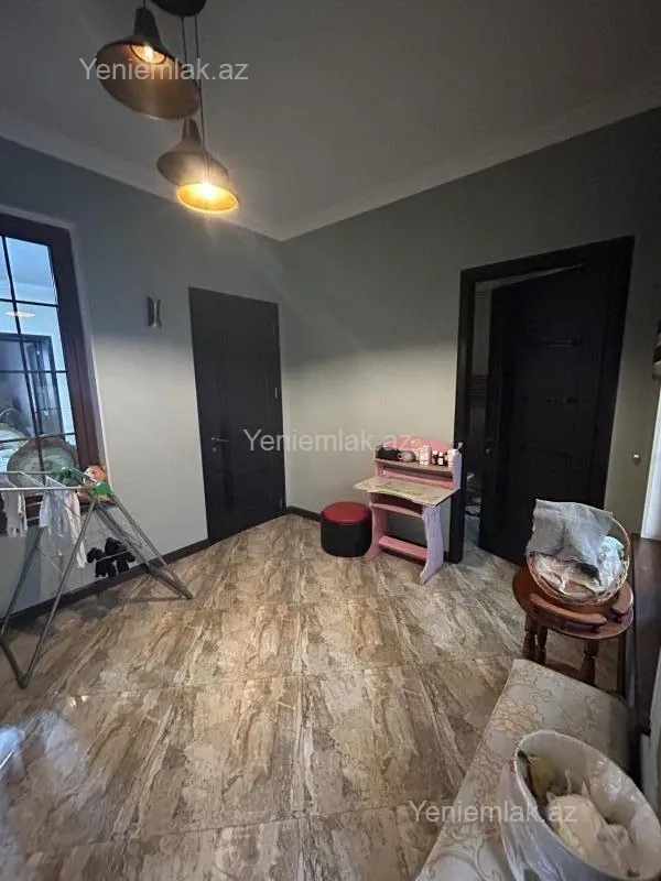 Satılır 4 otaqlı həyət evi 130 m²
