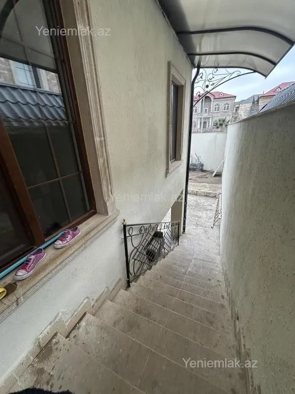 Satılır 4 otaqlı həyət evi 130 m²