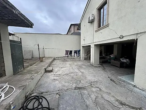 Satılır 4 otaqlı həyət evi 130 m²