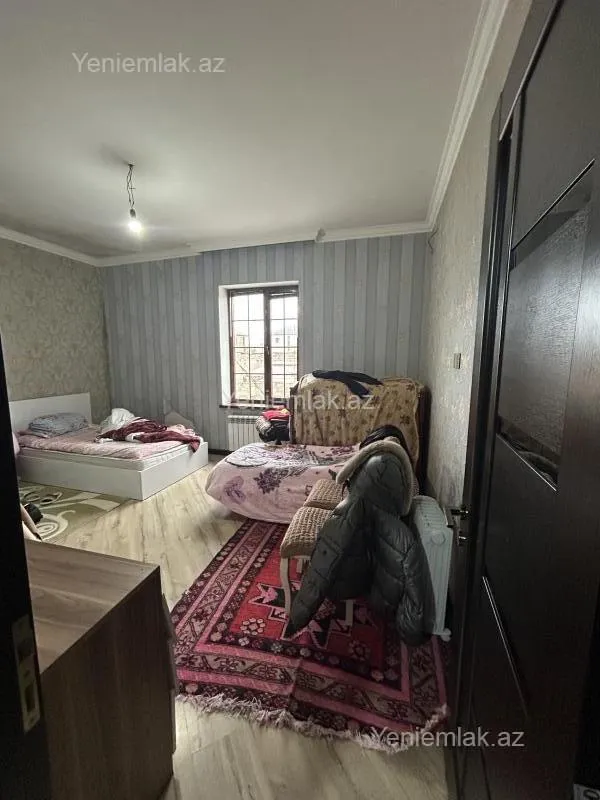 Satılır 4 otaqlı həyət evi 130 m²