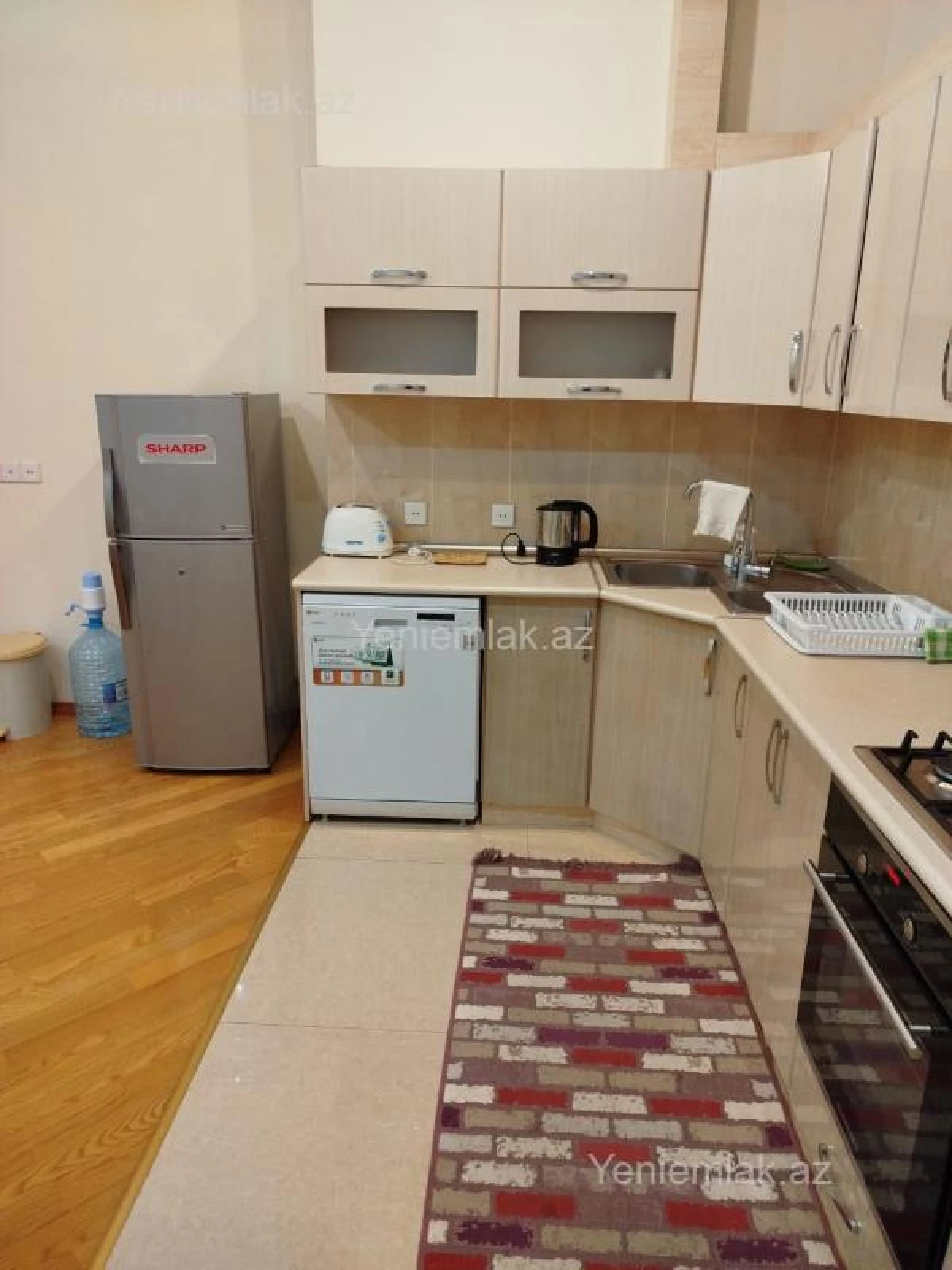 Satılır 3 otaqlı yeni tikili 140 m²