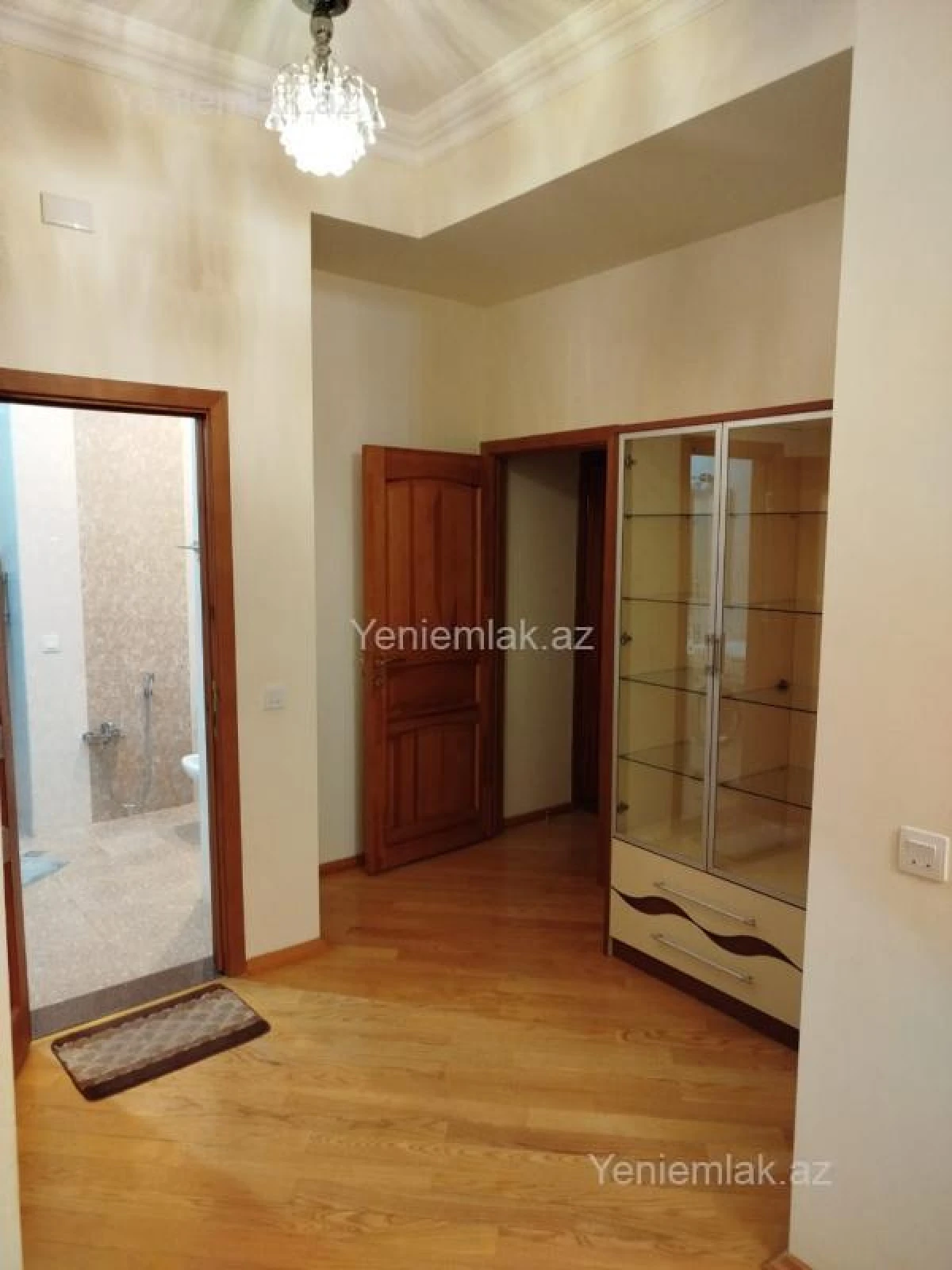 Satılır 3 otaqlı yeni tikili 140 m²