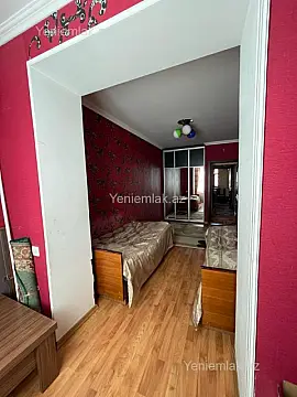 Satılır 3 otaqlı köhnə tikili 80 m²