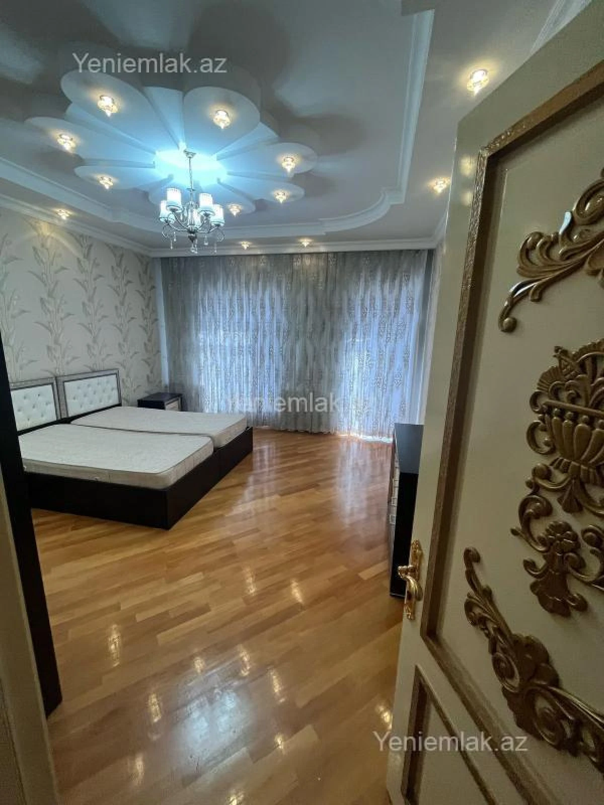 Satılır 7 otaqlı həyət evi 440 m²