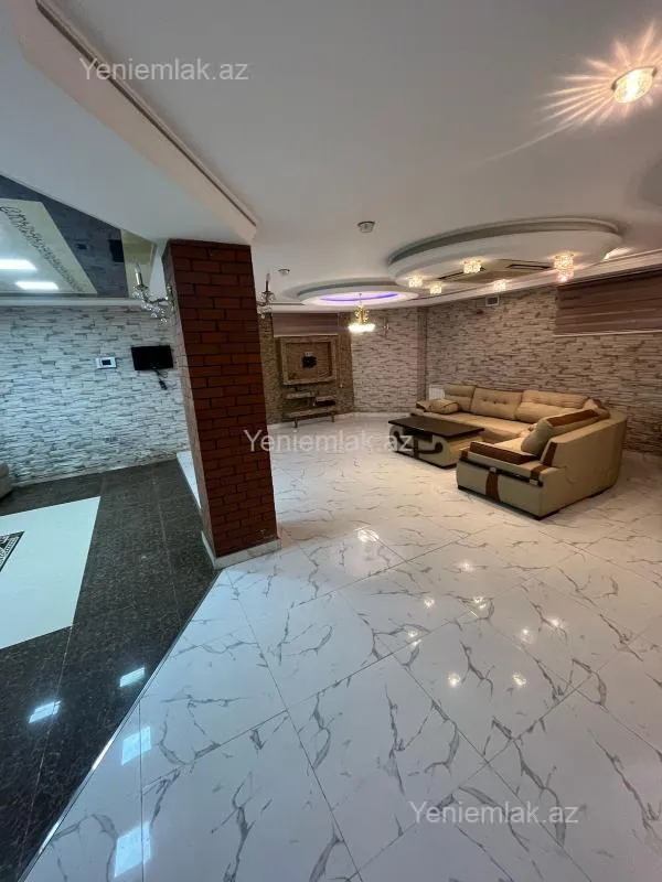 Satılır 7 otaqlı həyət evi 440 m²