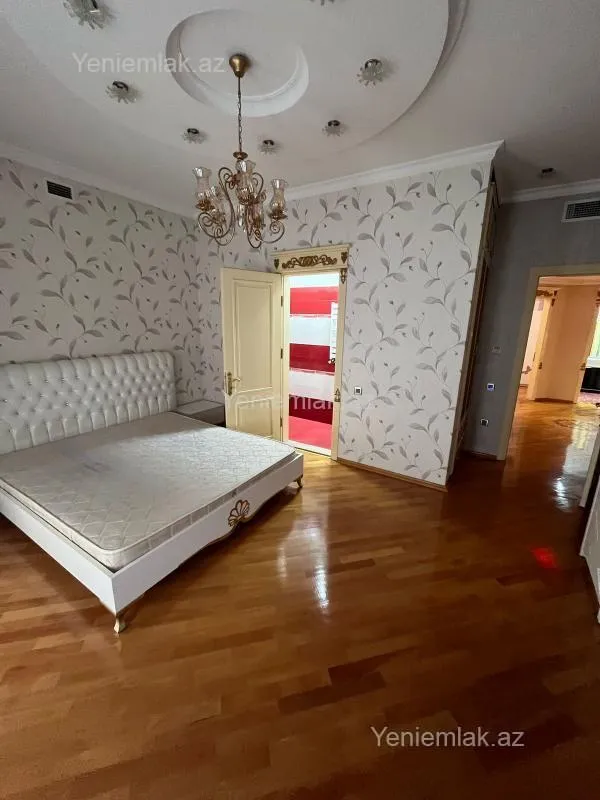Satılır 7 otaqlı həyət evi 440 m²