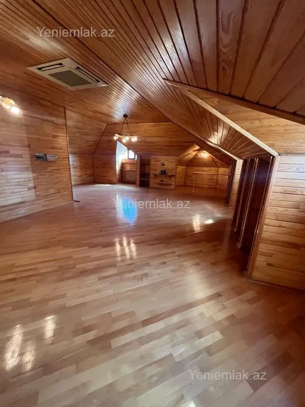 Satılır 7 otaqlı həyət evi 440 m²