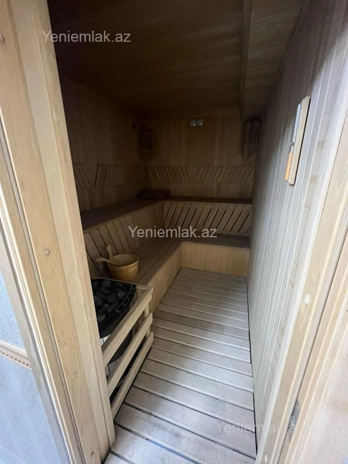 Satılır 7 otaqlı həyət evi 440 m²