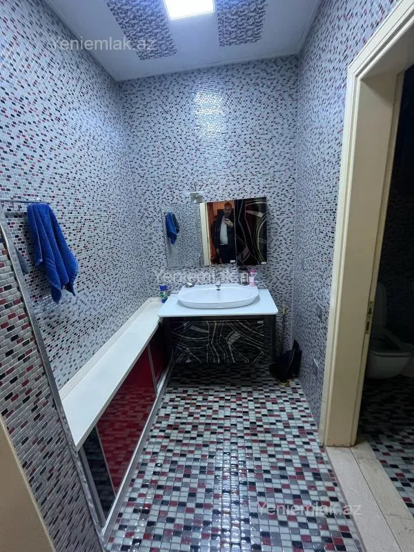 Satılır 7 otaqlı həyət evi 440 m²