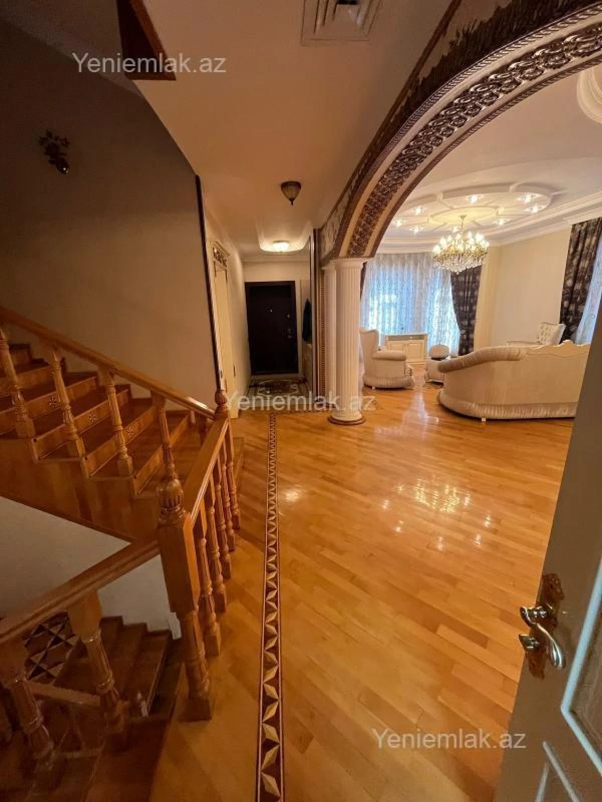 Satılır 7 otaqlı həyət evi 440 m²