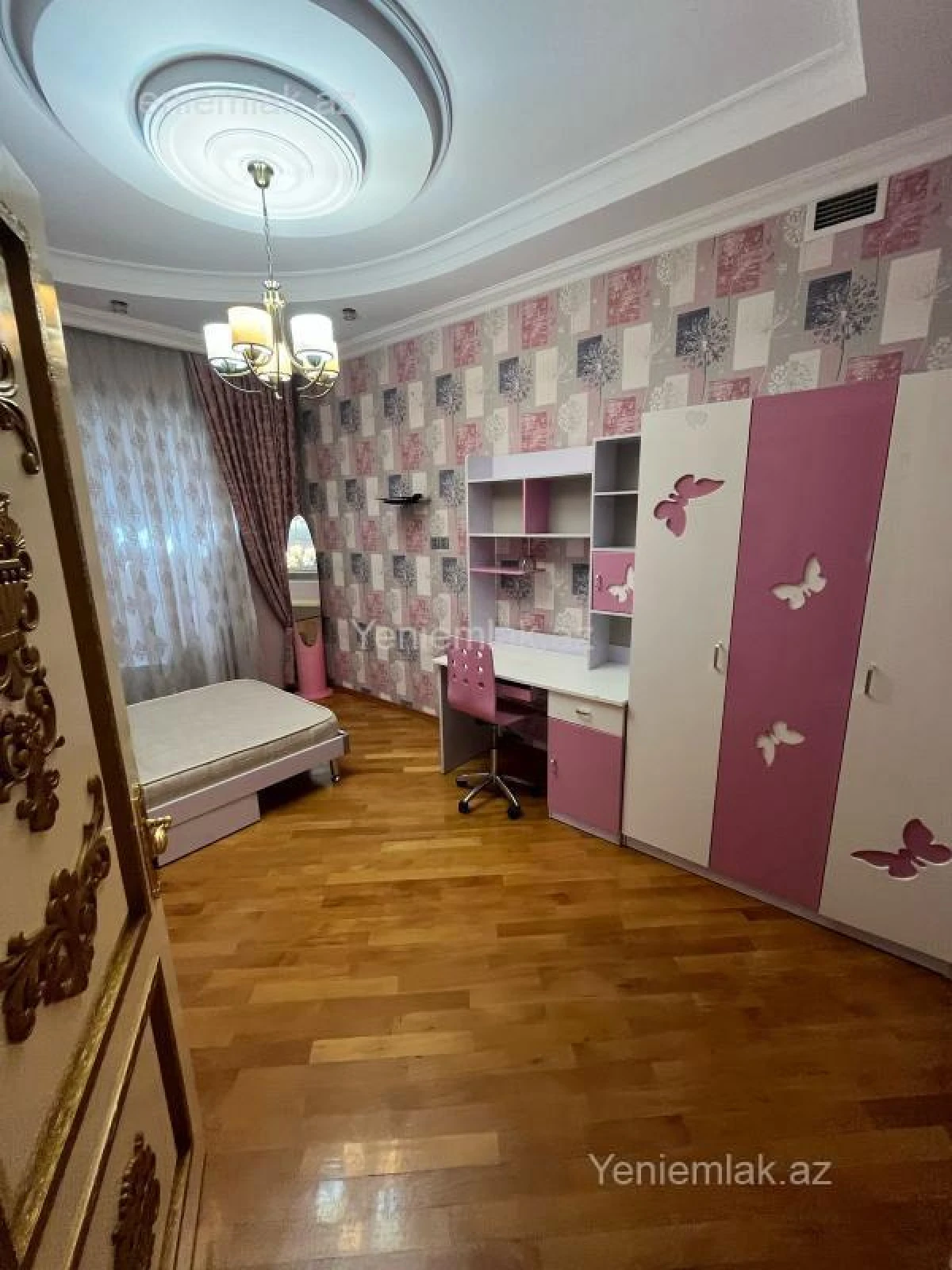 Satılır 7 otaqlı həyət evi 440 m²