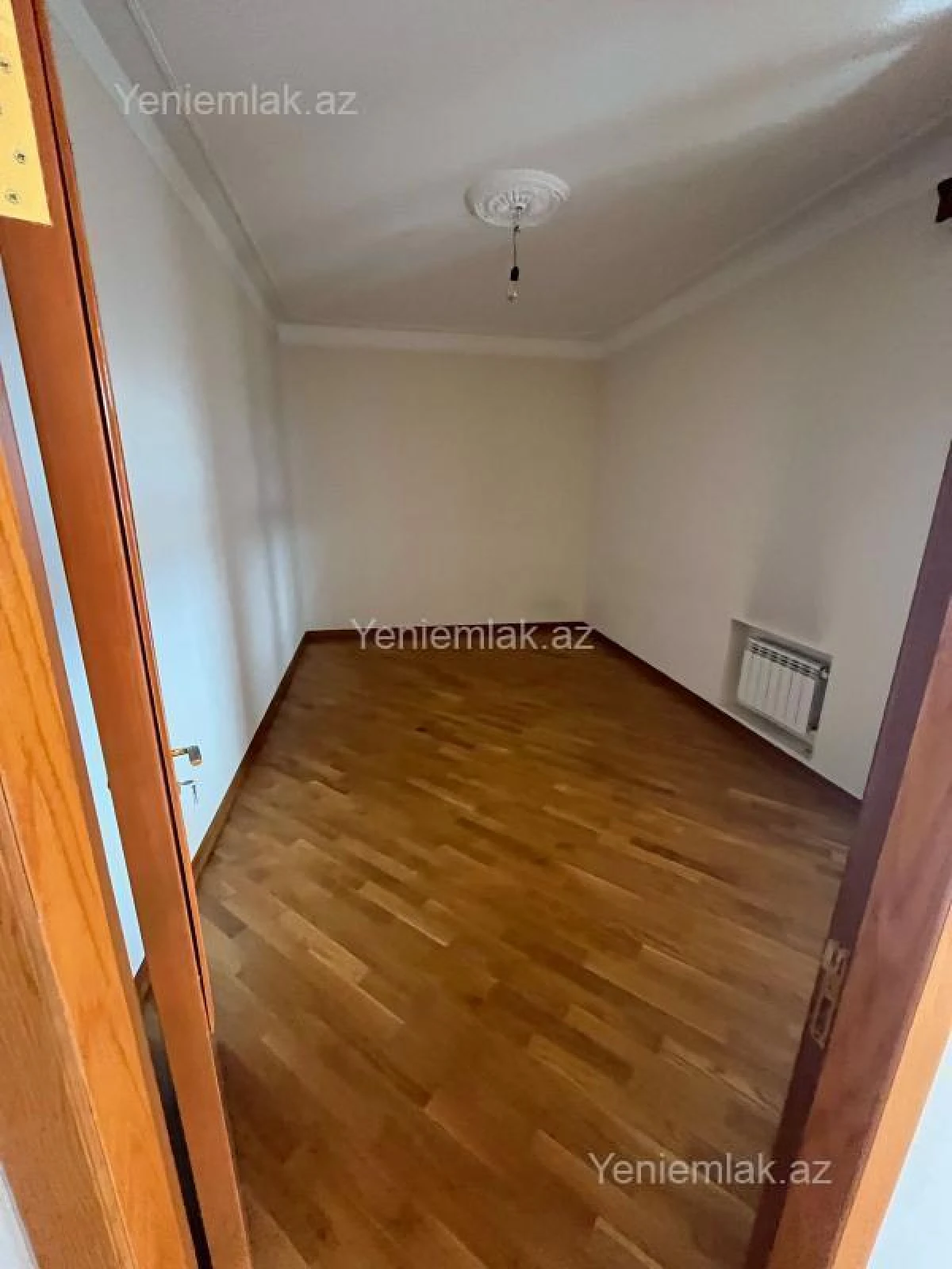 Satılır 7 otaqlı həyət evi 300 m²