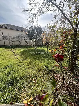 Satılır 7 otaqlı həyət evi 300 m²