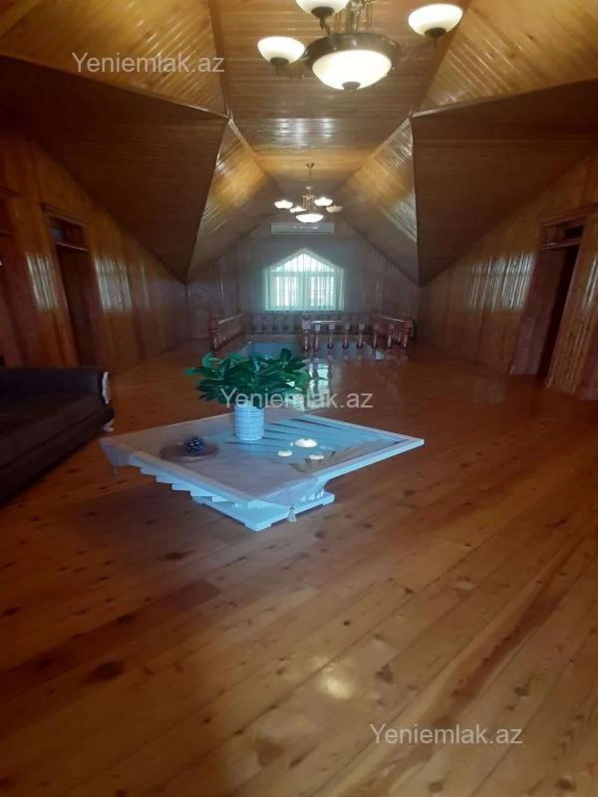 Satılır 7 otaqlı həyət evi 600 m²