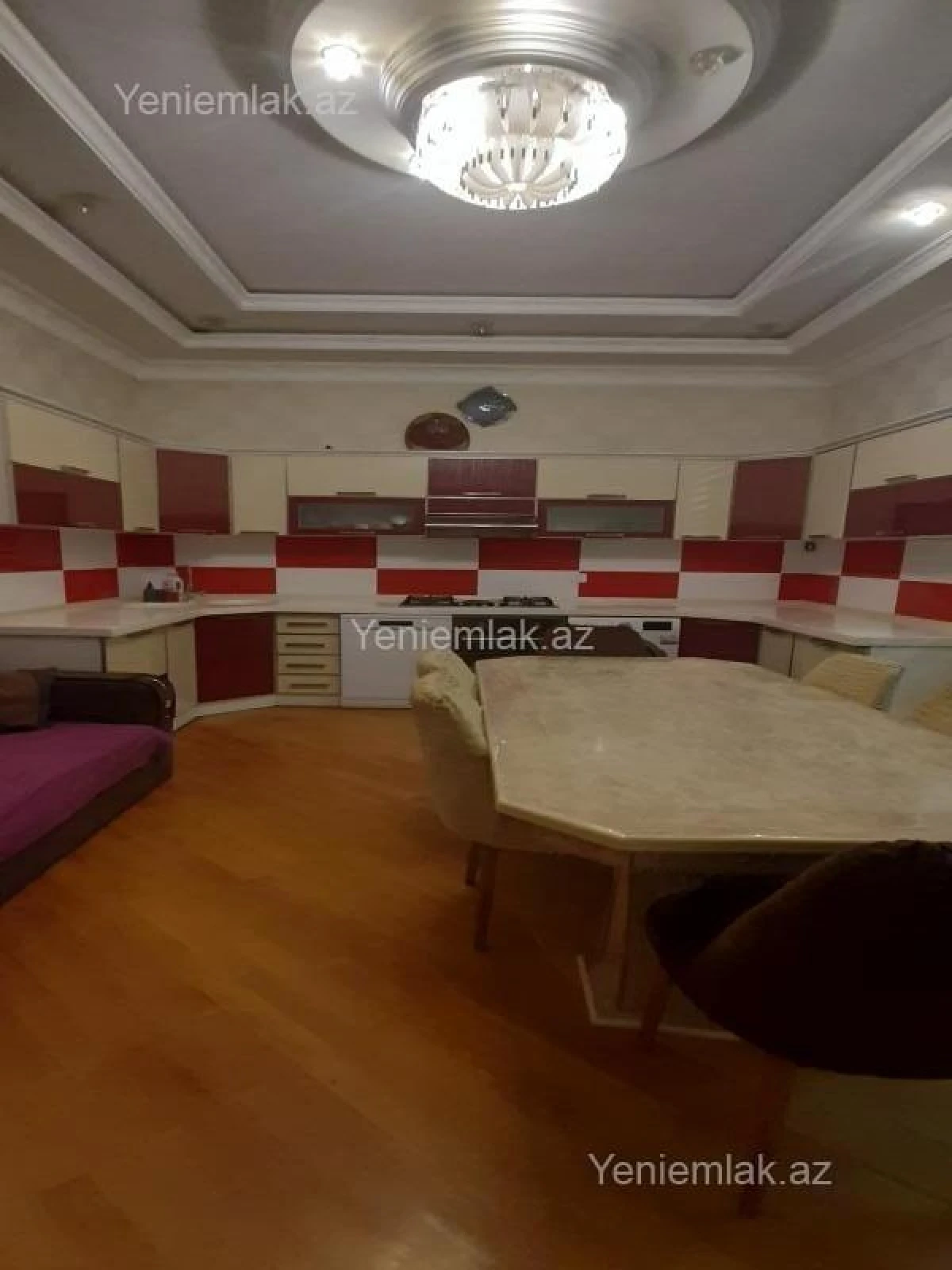 Satılır 7 otaqlı həyət evi 600 m²