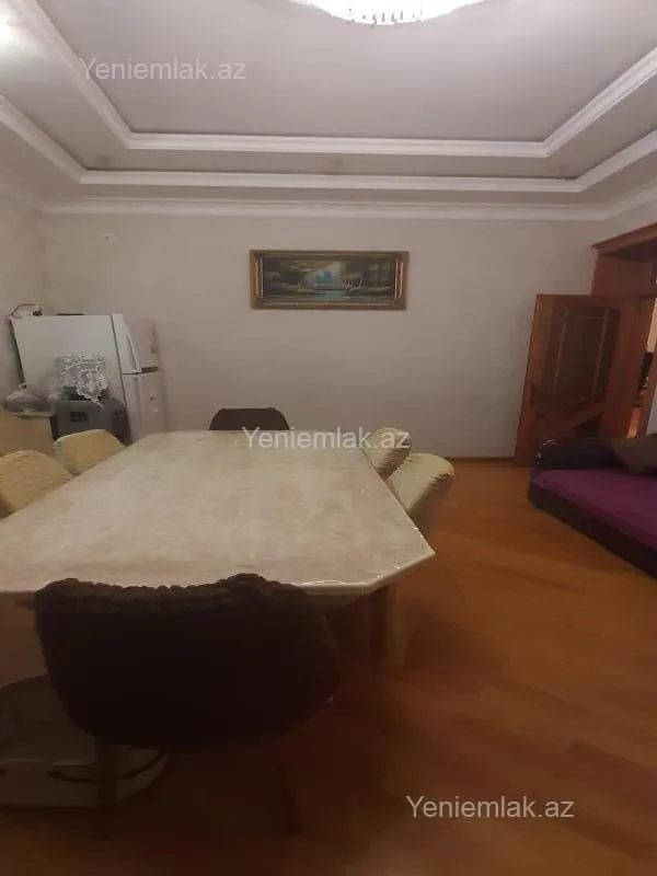 Satılır 7 otaqlı həyət evi 600 m²