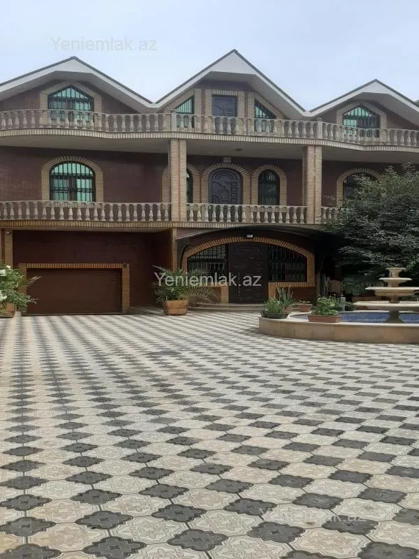 Satılır 7 otaqlı həyət evi 600 m²
