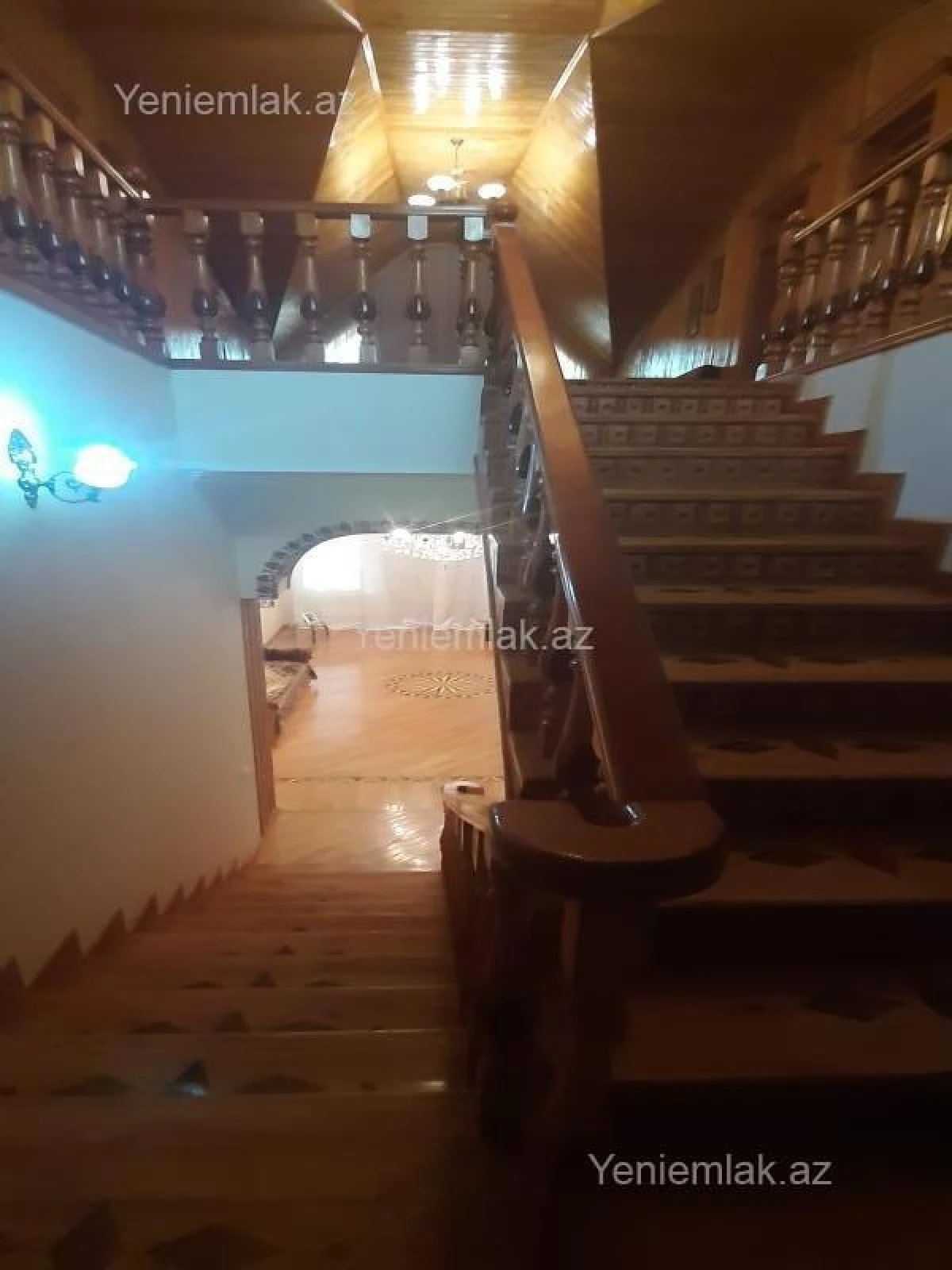 Satılır 7 otaqlı həyət evi 600 m²