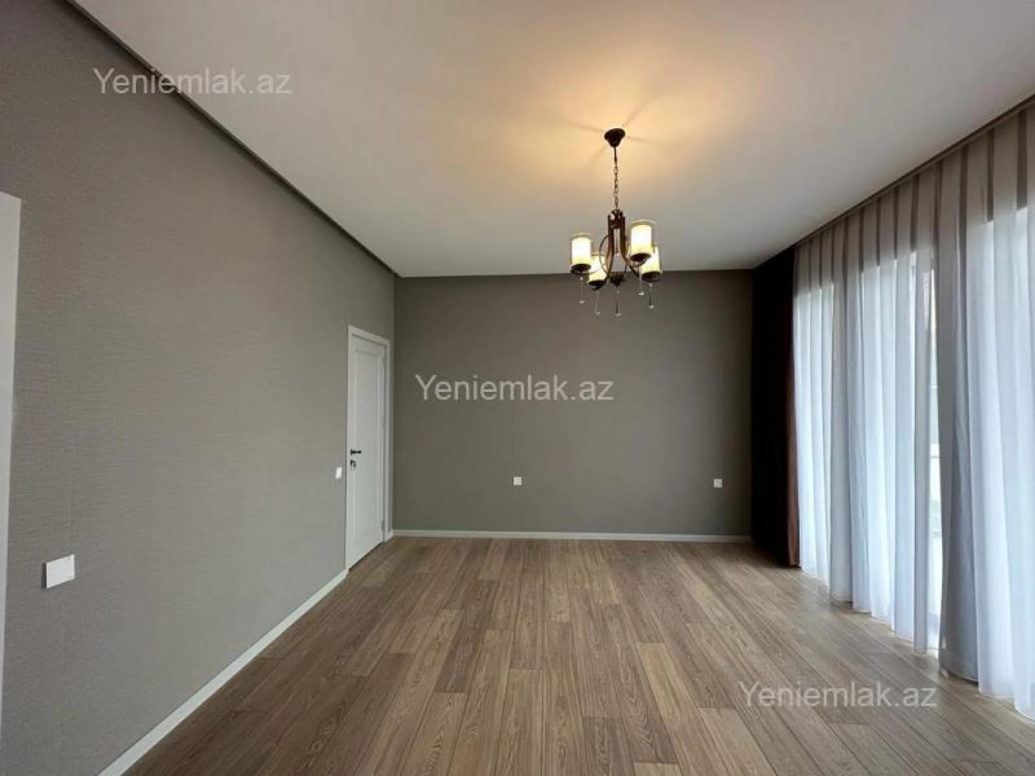 Satılır 7 otaqlı həyət evi 400 m²