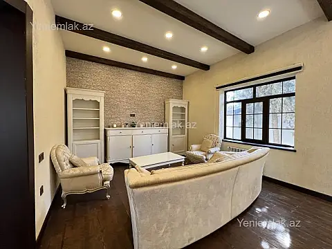 Satılır 6 otaqlı həyət evi 300 m²