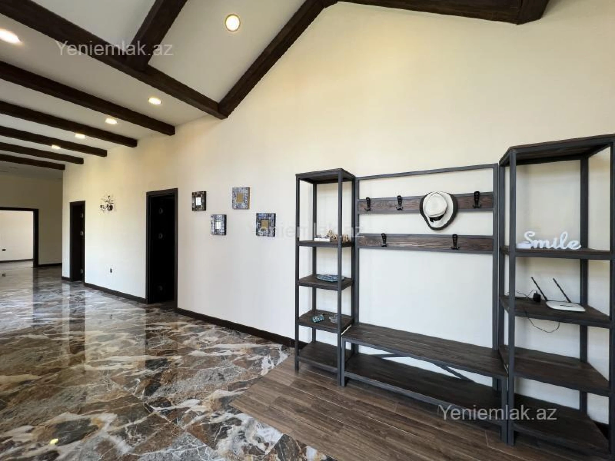 Satılır 6 otaqlı həyət evi 300 m²