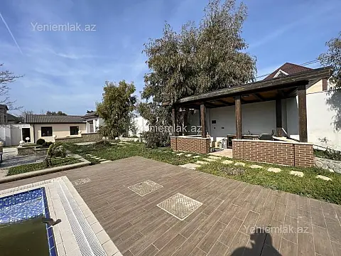 Satılır 6 otaqlı həyət evi 300 m²