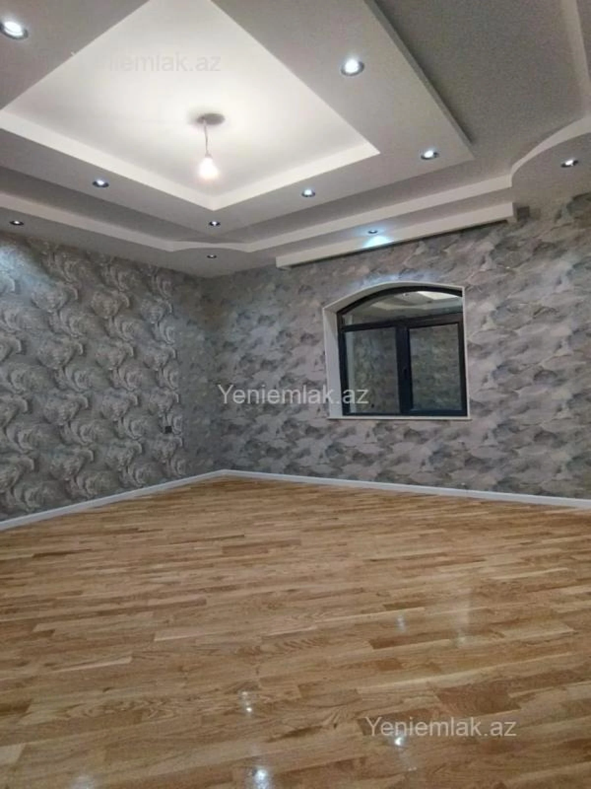 Satılır 6 otaqlı həyət evi 340 m²