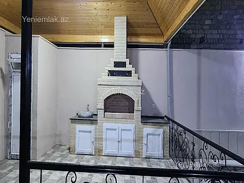 Satılır 6 otaqlı həyət evi 340 m²