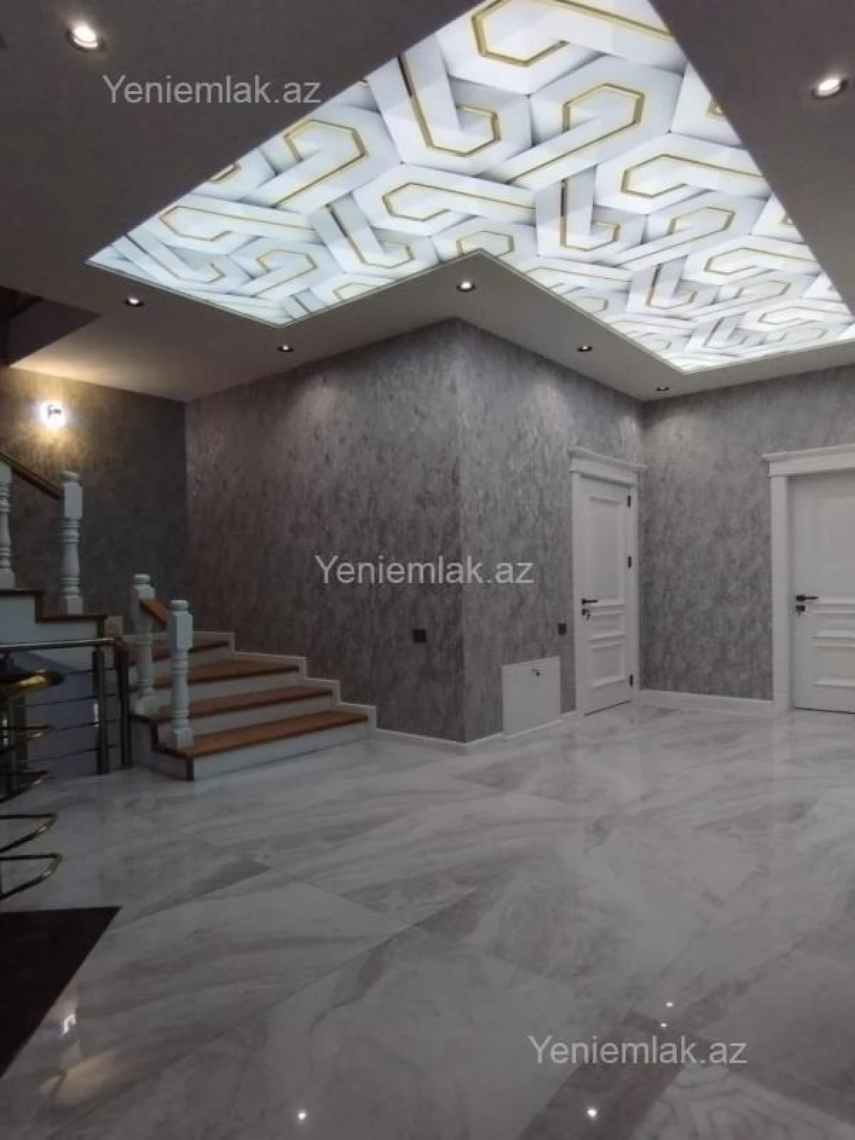 Satılır 6 otaqlı həyət evi 340 m²