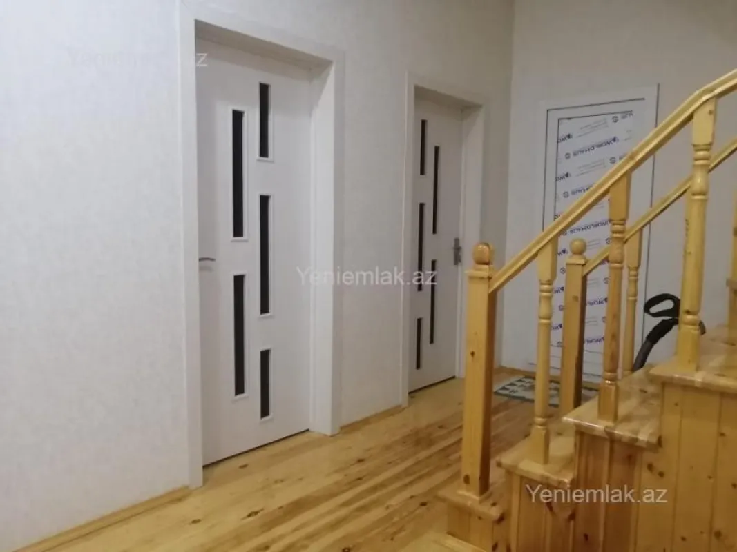 Satılır 4 otaqlı həyət evi 160 m²