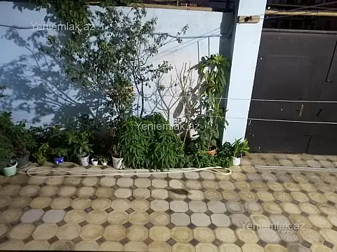 Satılır 4 otaqlı həyət evi 160 m²
