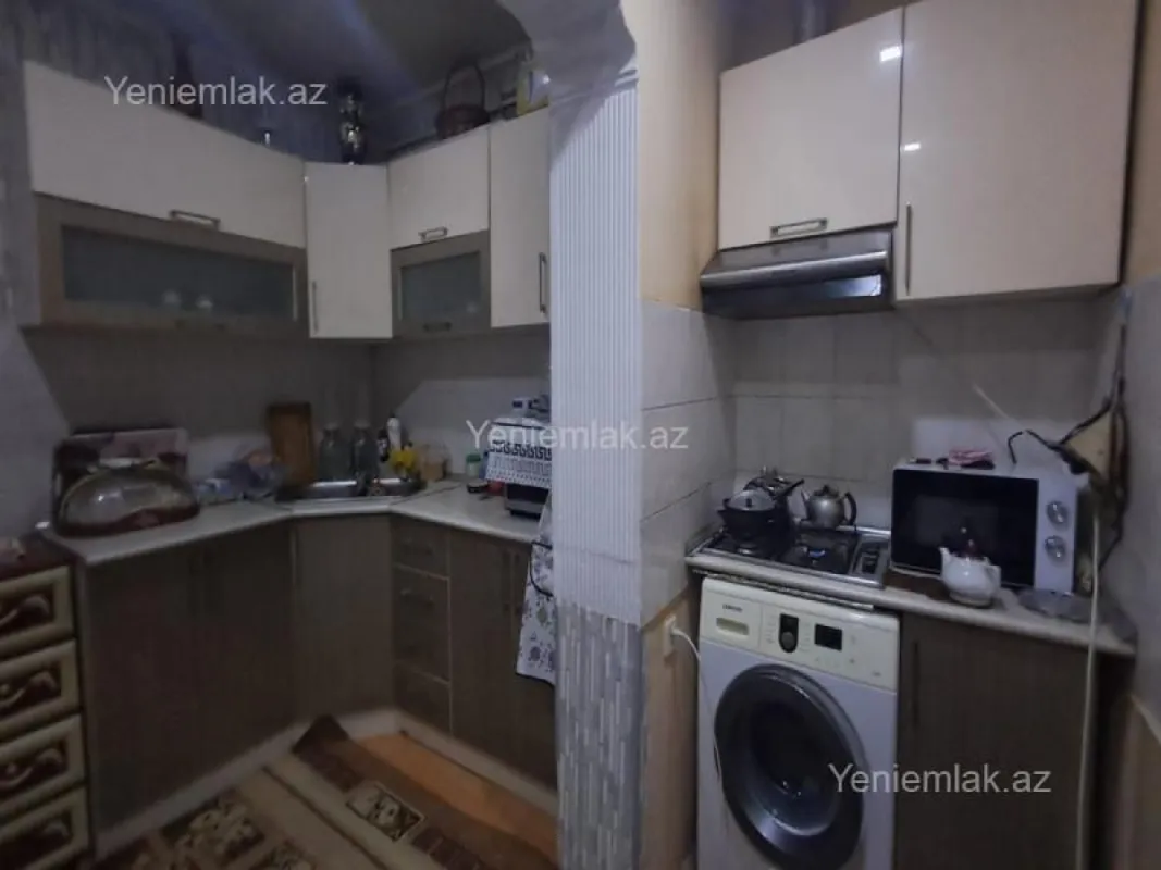Satılır 5 otaqlı köhnə tikili 120 m²