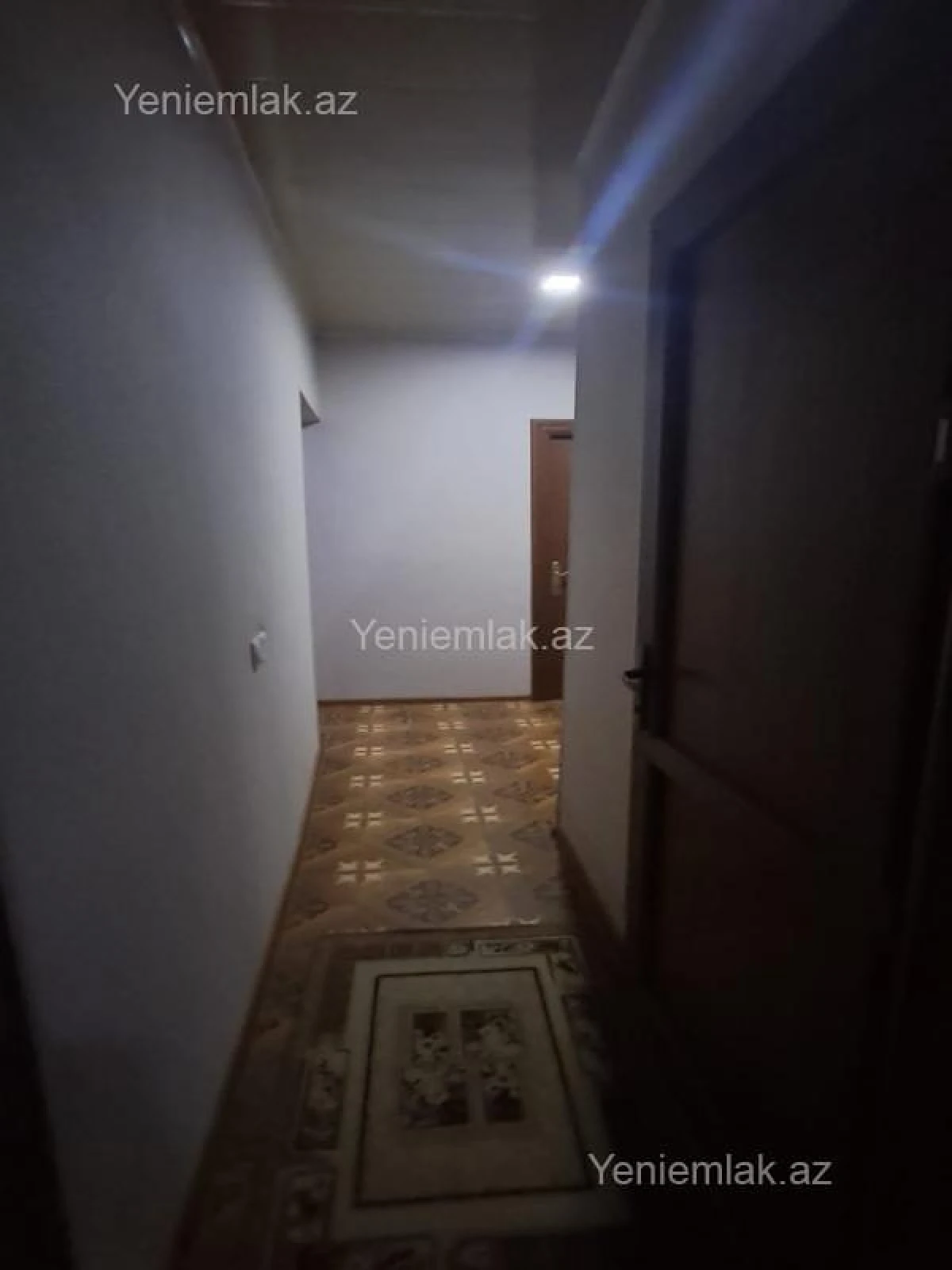 Satılır 5 otaqlı köhnə tikili 120 m²