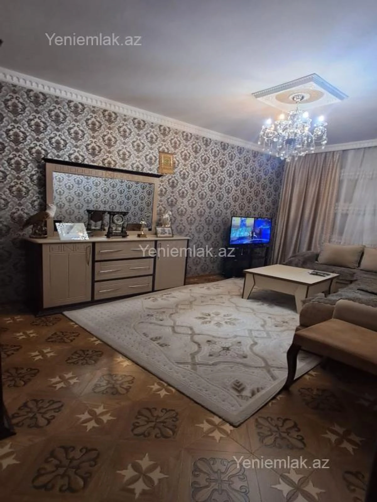 Satılır 5 otaqlı köhnə tikili 120 m²