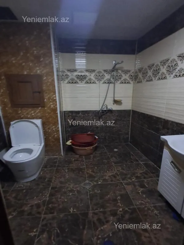 Satılır 5 otaqlı köhnə tikili 120 m²