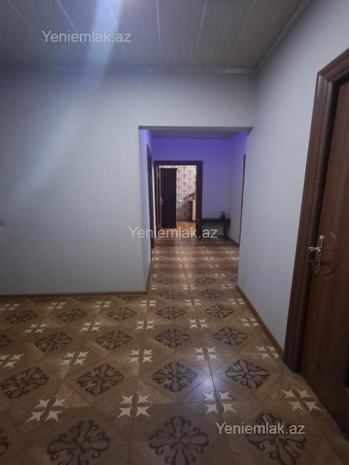 Satılır 5 otaqlı köhnə tikili 120 m²