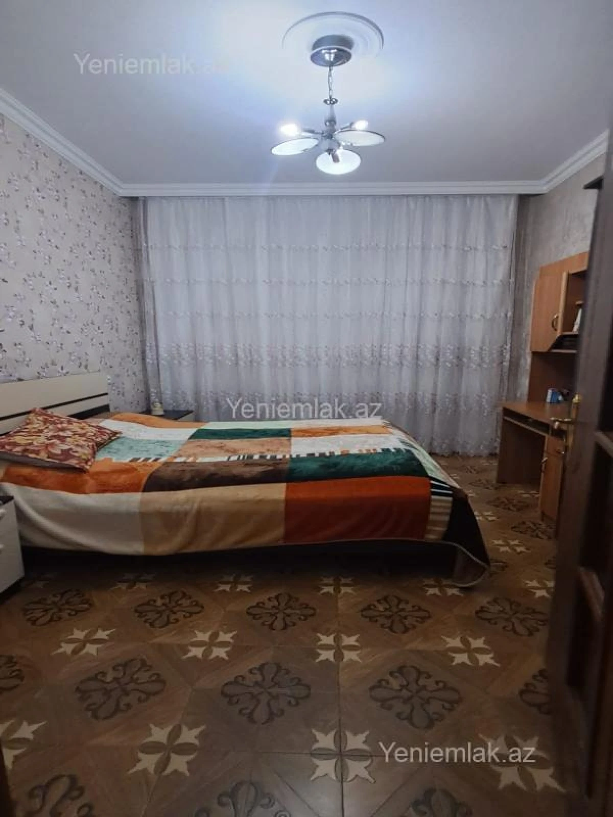 Satılır 5 otaqlı köhnə tikili 120 m²