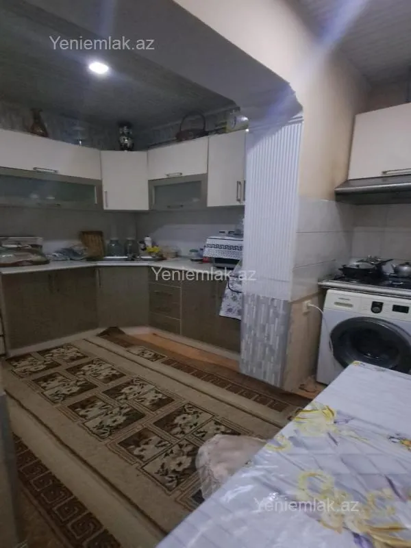Satılır 5 otaqlı köhnə tikili 120 m²