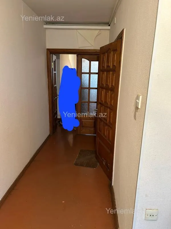 Satılır 5 otaqlı köhnə tikili 130 m²
