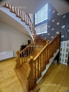 Satılır 6 otaqlı həyət evi 350 m²