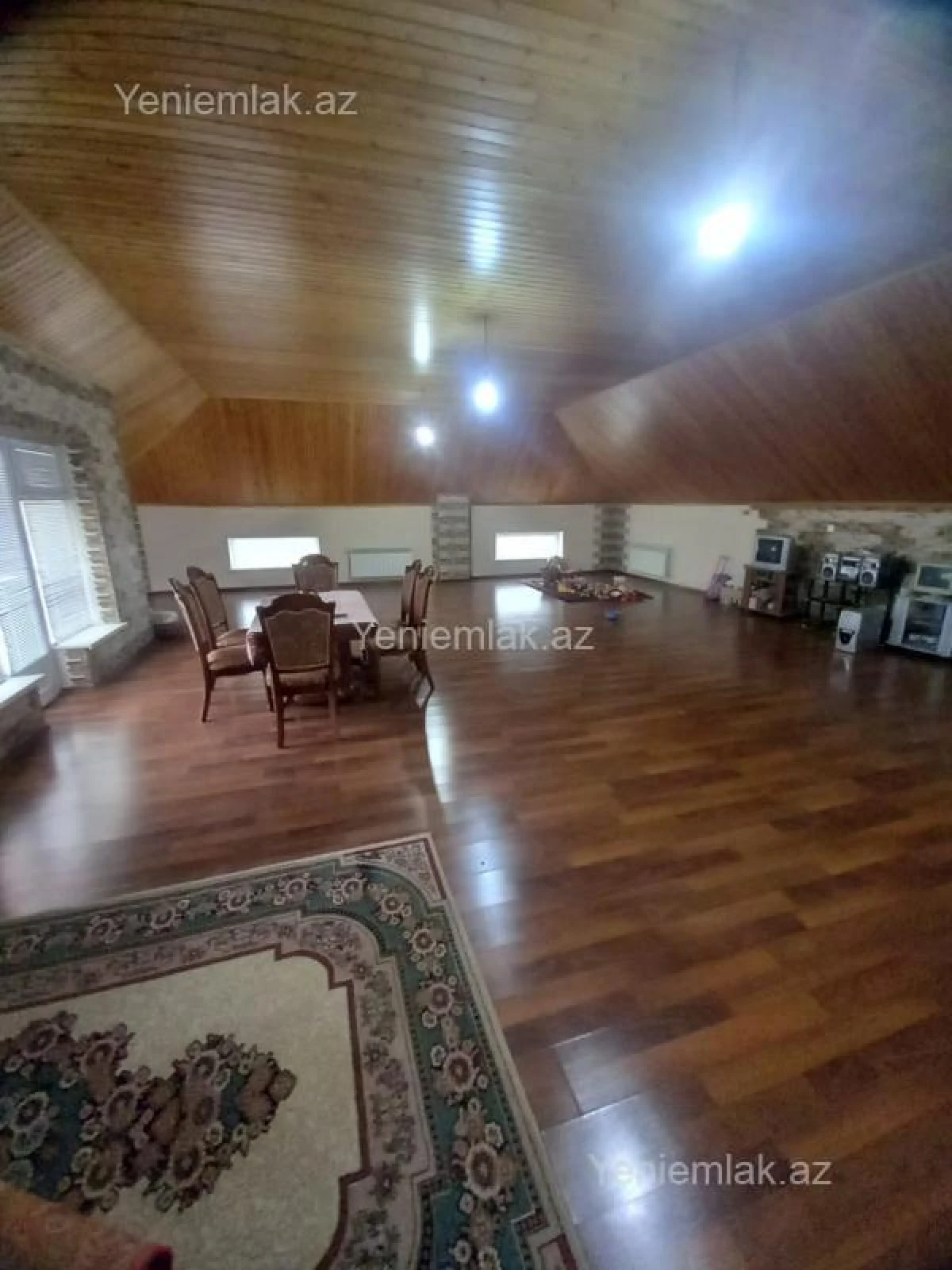 Satılır 6 otaqlı həyət evi 350 m²