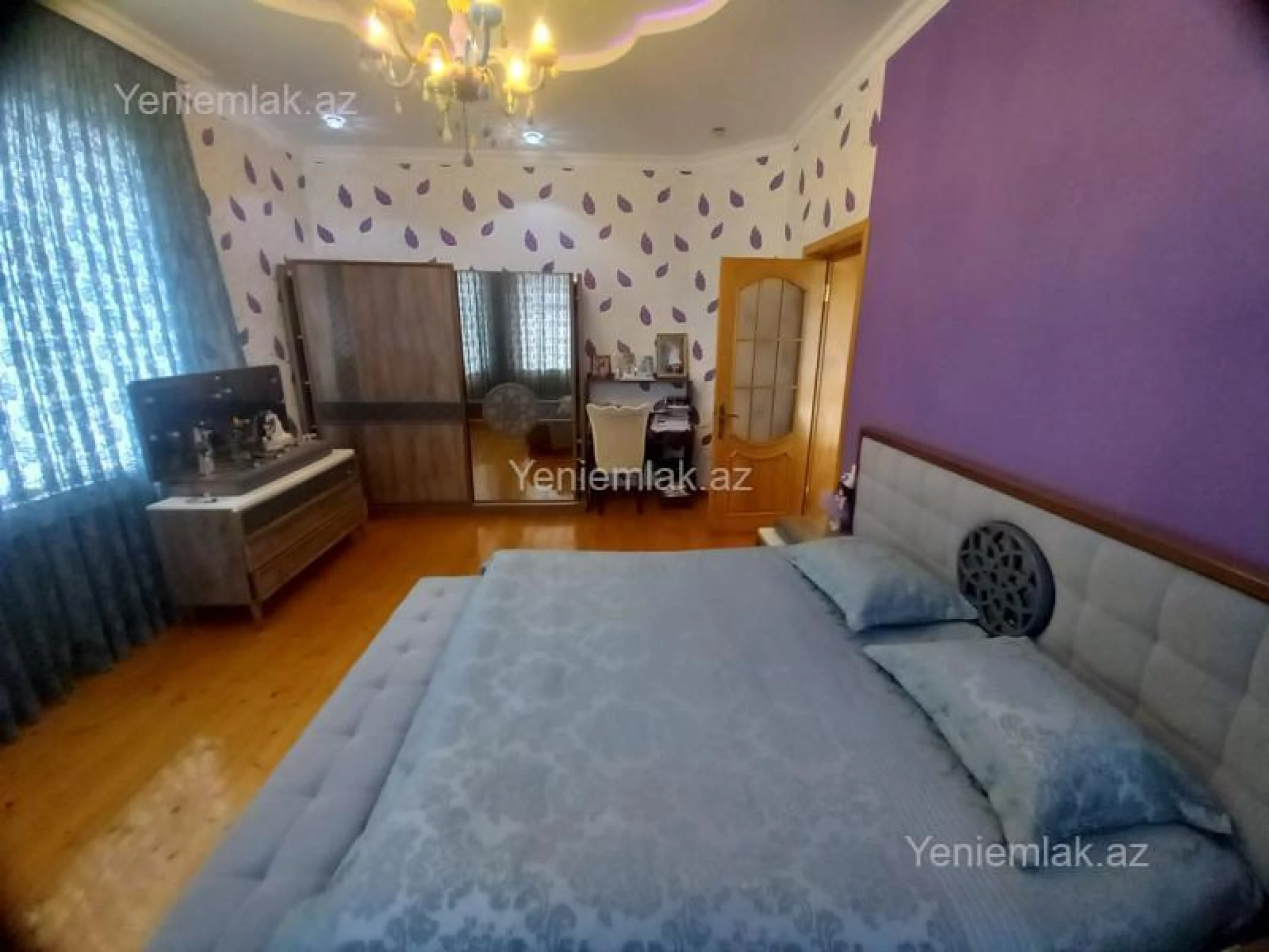 Satılır 6 otaqlı həyət evi 350 m²