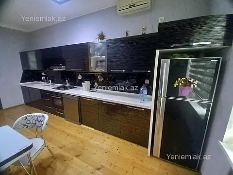 Satılır 6 otaqlı həyət evi 350 m²