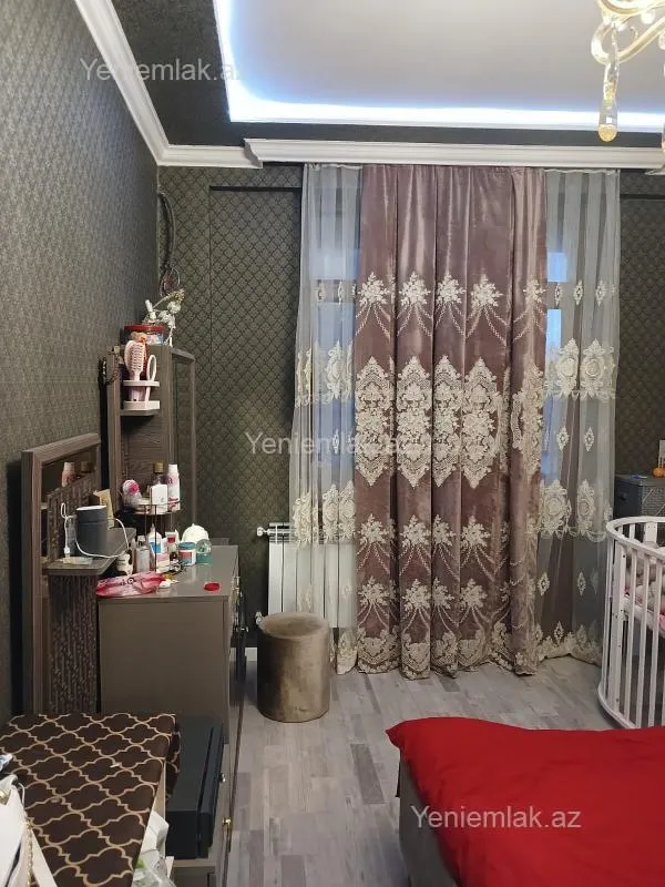 Satılır 2 otaqlı yeni tikili 70 m²