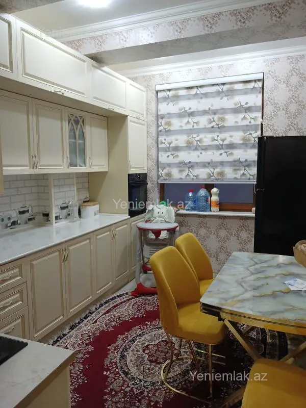 Satılır 2 otaqlı yeni tikili 70 m²